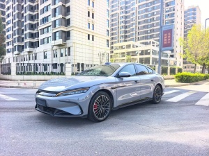 MY2025 Han EV iDrive 701KM Glory