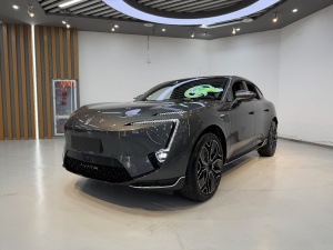 2025款 阿维塔11 Ultra 纯电四驱版