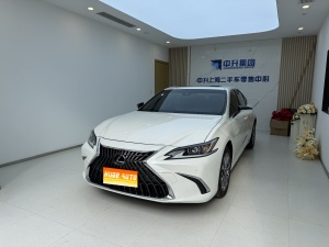 MY2023 LEXUS ES 200 Excellence Version