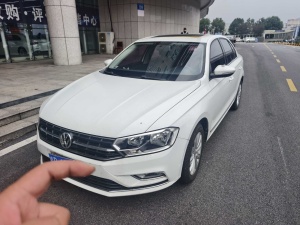MY2017  Bora  1.6L  AT  Confort