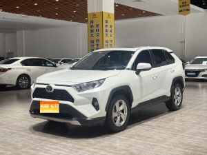 2021款 RAV4荣放 2.0L CVT两驱风尚版