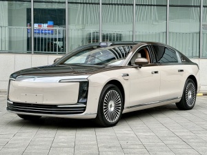 MY2025 MAEXTRO S800 EREV Stellar Prestige 5-Seater 192-Line LiDAR