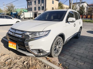 2018款 欧蓝德 2.0L 两驱荣耀版 5座