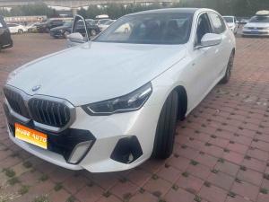 MY2025 BMW 5 Series 530Li Exclusive M Sport kit