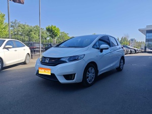 MY2016  Fit  1.5L LXS CVT Confort  Sunroof