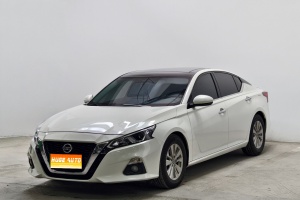 MY2019 Teana 2.0T XL Lead