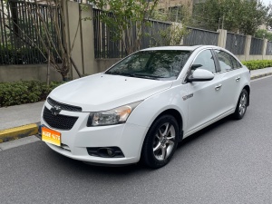 MY2013 Cruze 1.6L SE MT
