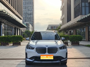 MY2023 BMW iX1 xDrive30L M Sport kit