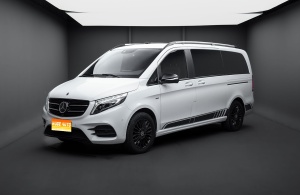 2018款 奔驰V级 V 260 AMG 运动版 国V