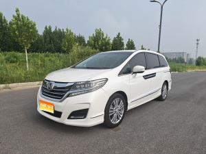 2016款 艾力绅 2.4L 豪华版