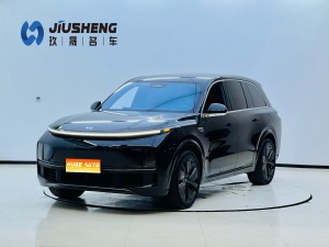 2023款 理想L8 Pro