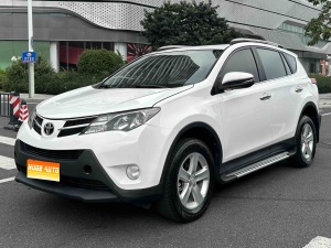 2013款 RAV4荣放 2.0L CVT四驱新锐版