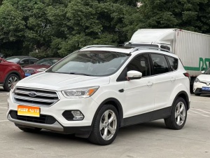 MY2017 Kuga EcoBoost 180 2WD Jump Version