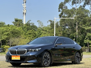 MY2025 BMW 5 Series 530Li Exclusive M Sport kit