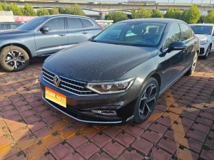 MY2023 Magotan 2 Million Units Anniversary 330TSI DSG Lead Version