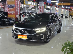 MY2023  Passat   Facelift  330TSI  Luxury