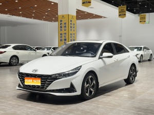 MY2022  Elantra (Gen3-4)  1.5L CVT LUX Luxury