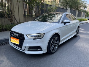 MY2017 Audi A3 Limousine 35 TFSI Sport Version 
