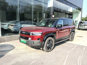 MY2025 Titanium 7 190KM 4WD Ultra