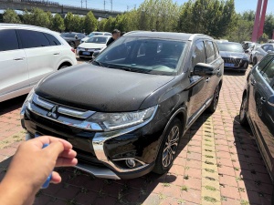 2018款 欧蓝德 2.0L 两驱荣耀版 5座