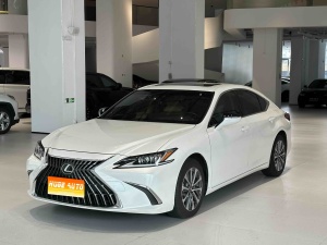 MY2022 Lexus ES 200 Excellence Version 