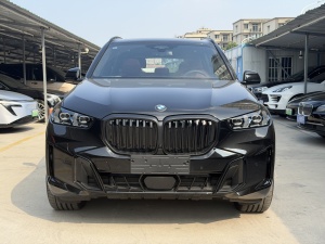 MY2026 BMW X5 Facelift xDrive 40Li M Sport Night Kit