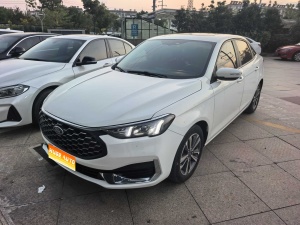 MY2021 ESCORT 1.5L AT Diamond Version