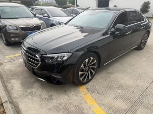 2026款 奔驰E级 E 300 L 豪华型