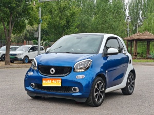 MY2015 smart fortwo 1.0L 52kW Hardtop Passion Version 