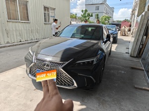 MY2025 Lexus ES 200 Premium