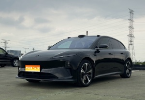 2024款 蔚来ET5T 75kWh Touring