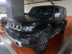 MY2022 BJ40 2.0T AT 4WD Taklimakan Rally Champion