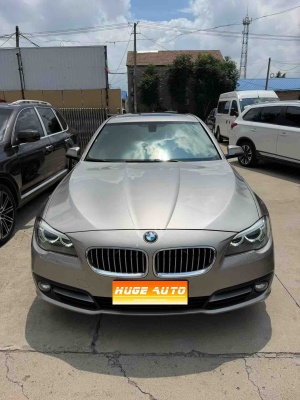 2017款 宝马5系 525Li 领先型