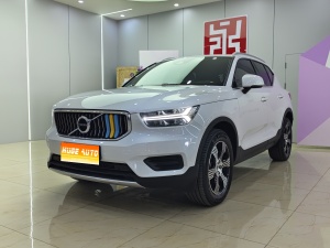 2021款 沃尔沃XC40 T3 智远豪华版