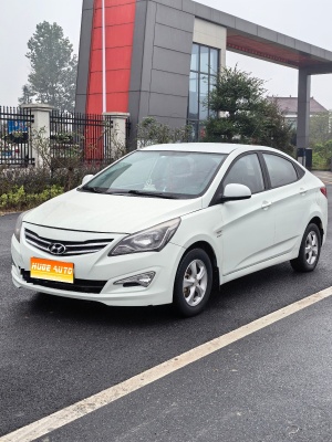 MY2014 Verna 1.4L AT Fashion GS