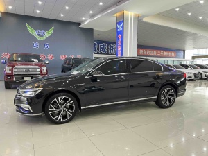2021款 迈腾 330TSI DSG 30周年纪念版