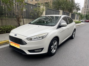 MY2015 Focus Sedan 1.6L AT Comfort Version 
