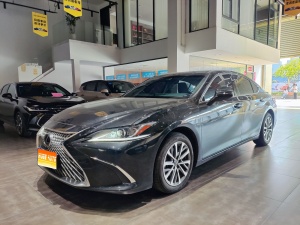 MY2022 Lexus ES 200 Excellence Version 