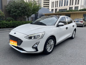 MY2019 Focus Sedan EcoBoost 180 AT Fashion Version