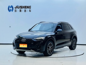2024款 奥迪Q5L 45 TFSI 豪华动感型