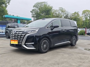 MY2025 DENZA D9 DM-i iDrive 1020 4WD Flagship