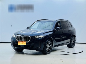 2023款 宝马X5 xDrive 30Li 尊享型M运动曜夜套装