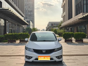 2013款 杰德 1.8L 自动舒适版 5座