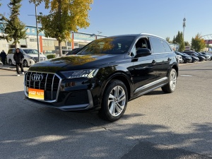 MY2023 AUDI Q7 45 TFSI quattro S line Sport