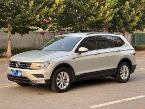 2018款 途观L 330TSI 自动两驱风尚版
