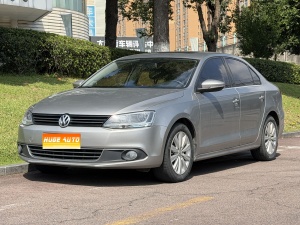 MY2014 Sagitar 1.6L MT Comfort 