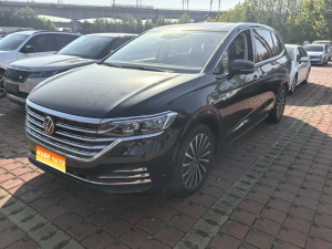 MY2024 Viloran 380TSI Distinguished