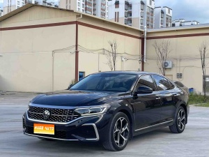 2023款 帕萨特 330TSI 豪华版