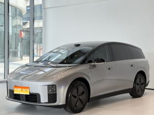 2025款 理想i8 标准版