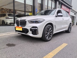 2023款 宝马X5 xDrive 30Li 尊享型M运动套装